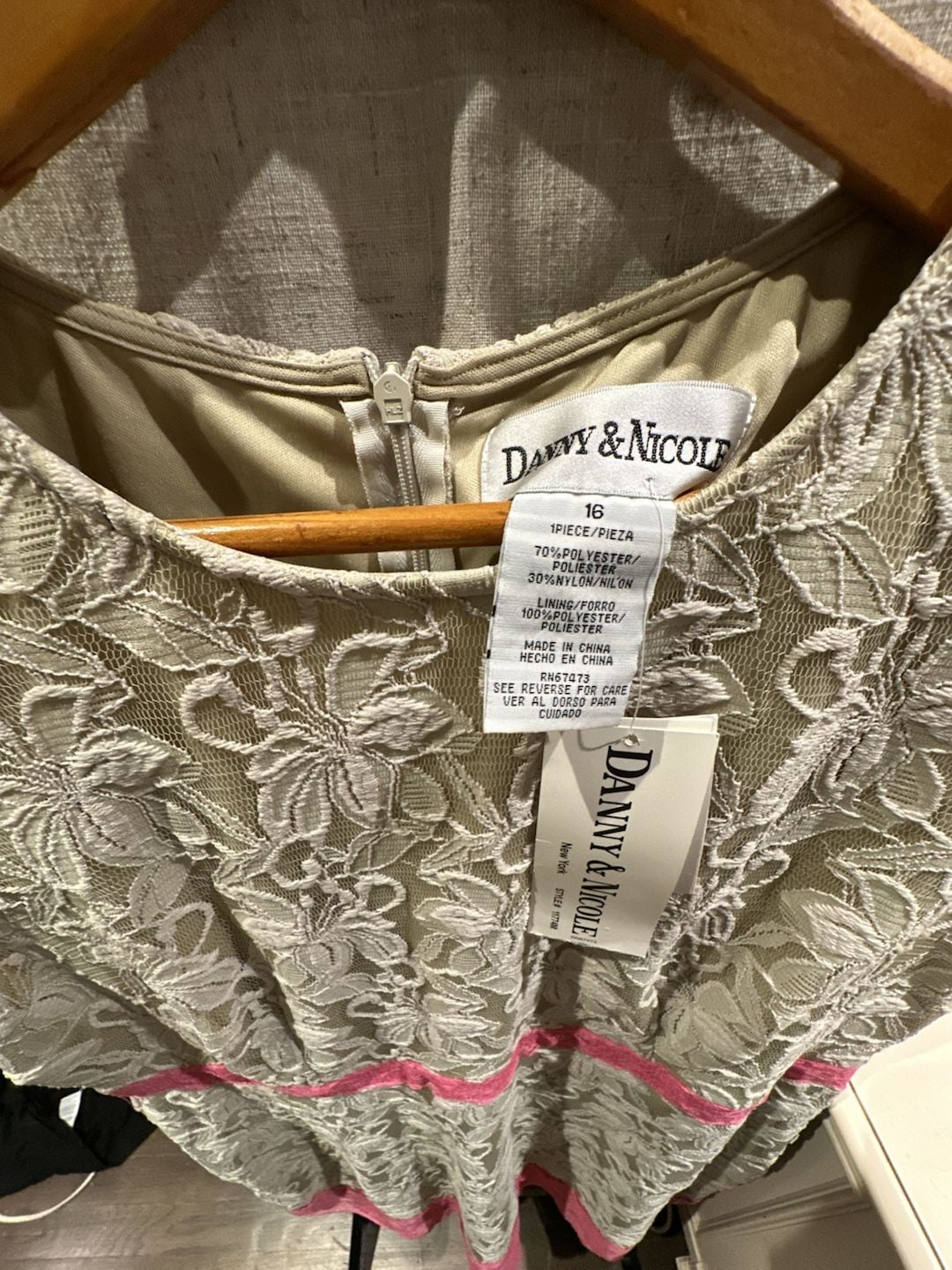 Danny & Nicole Lace Dress Size 16 Beige Pink Floral Short Sleeve 3