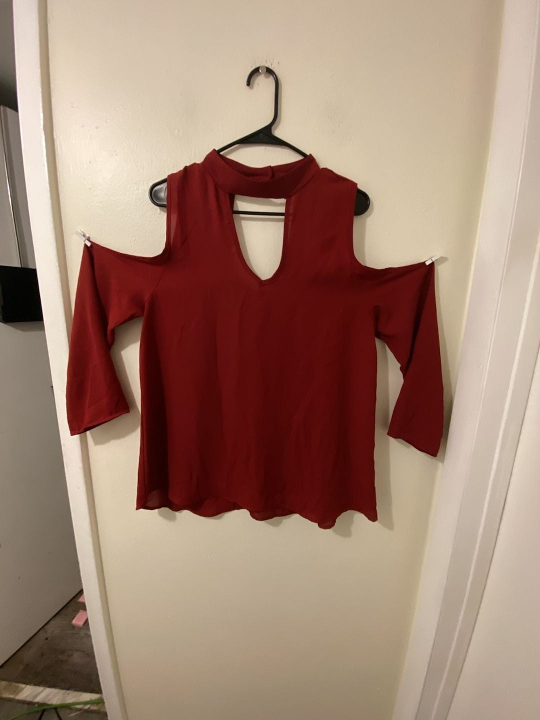 Charlotte Russe Blouse Size XL Red Choker Cold Shoulder 2