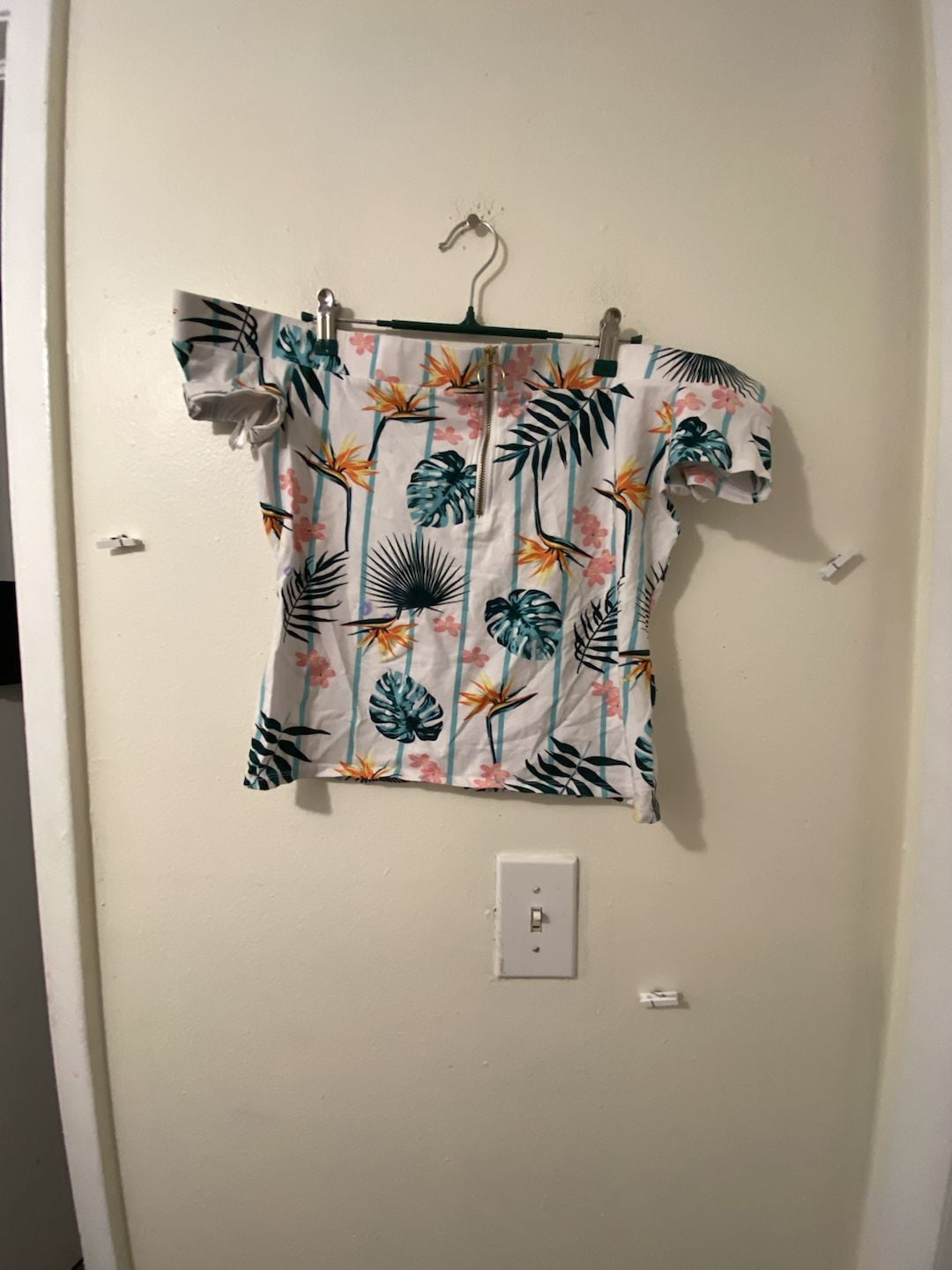 Guess Off-The-Shoulder Floral Top Size XL 2