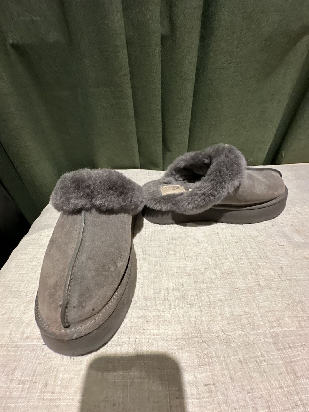 UGG Disquette Slippers Charcoal Gray Suede Platform 3