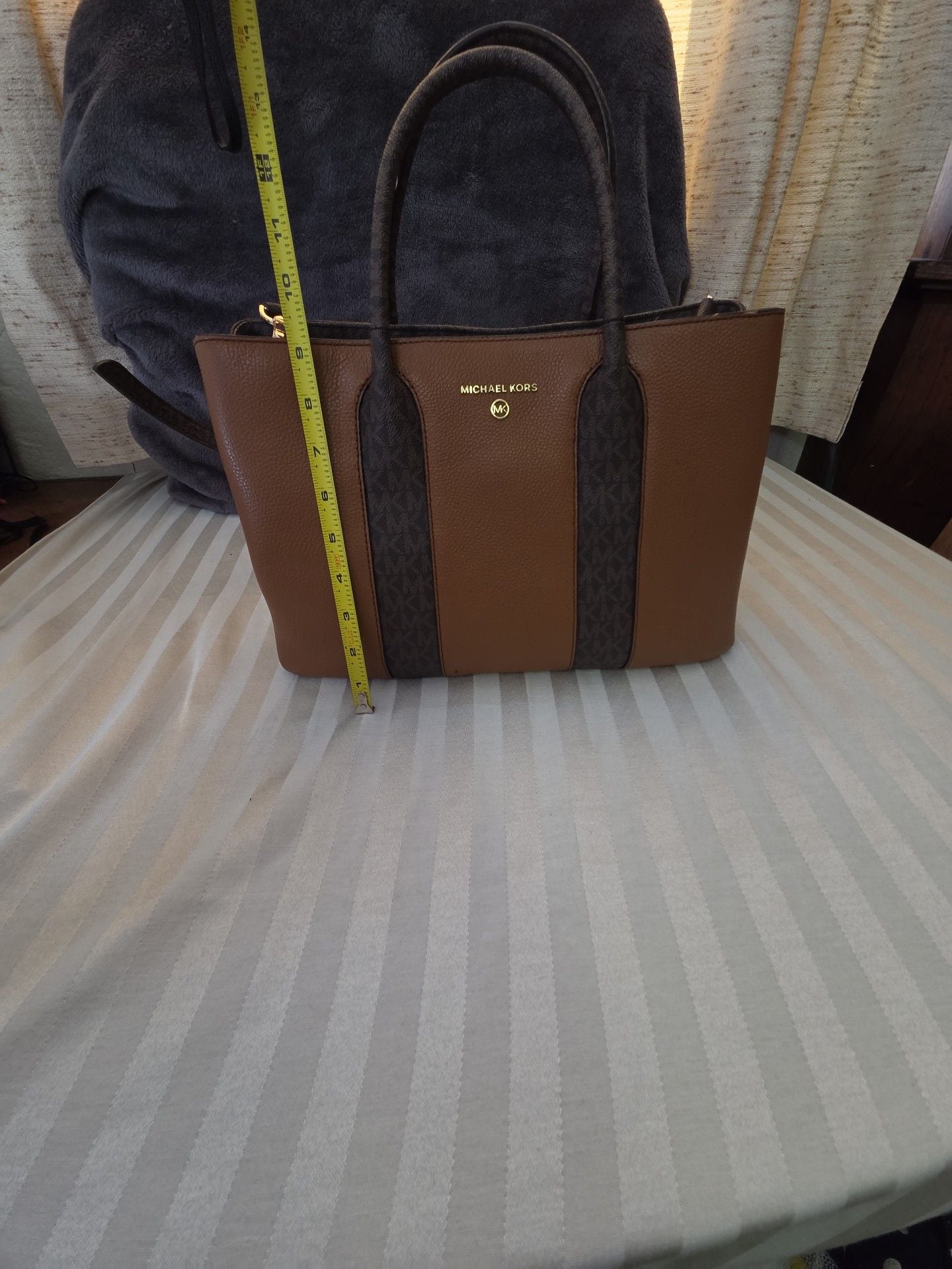 Michael Kors Austin Large Leather Tote Brown Logo 18