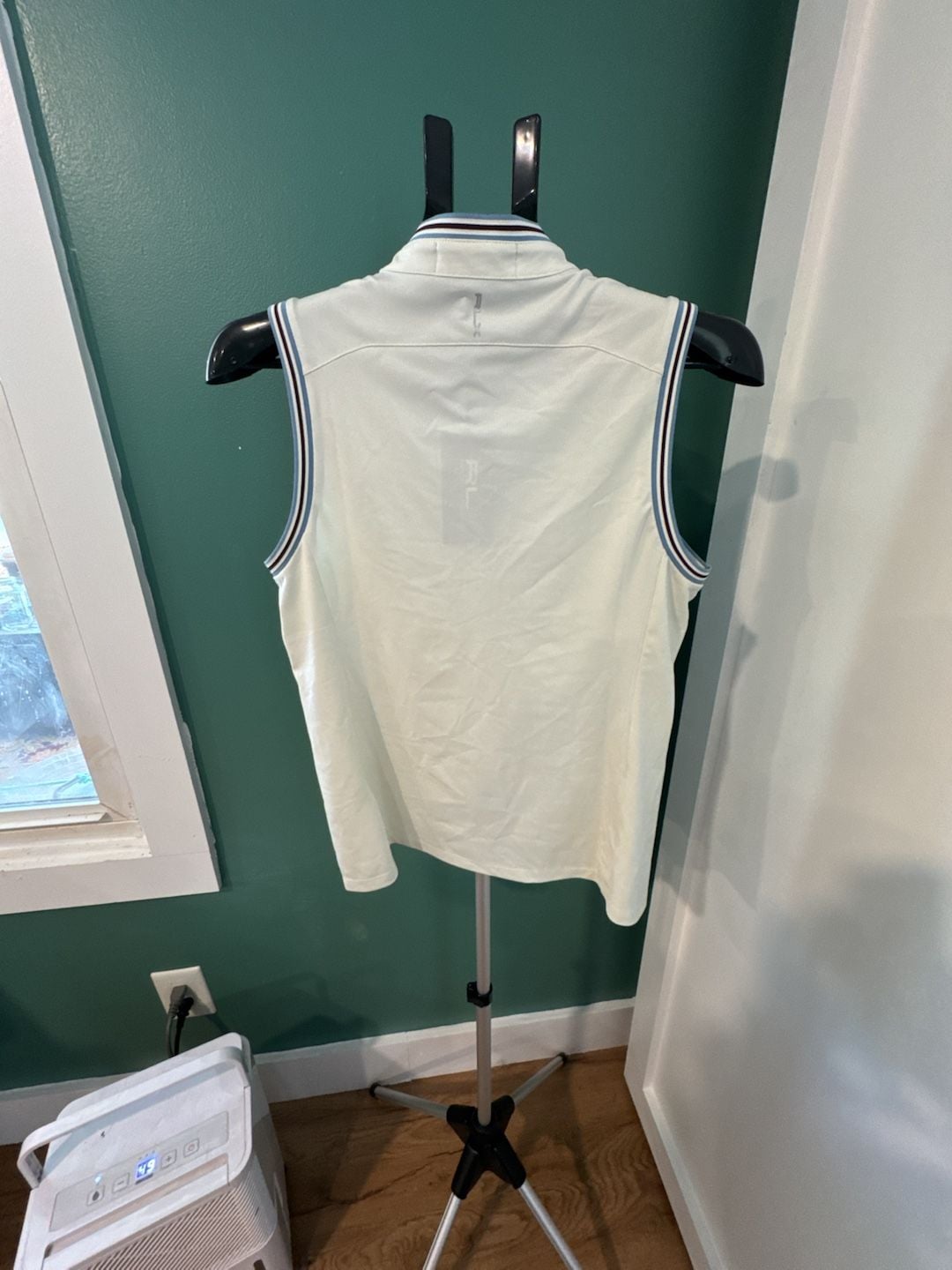 RLX Ralph Lauren Golf Sleeveless Polo Size M White Multi Striped 4