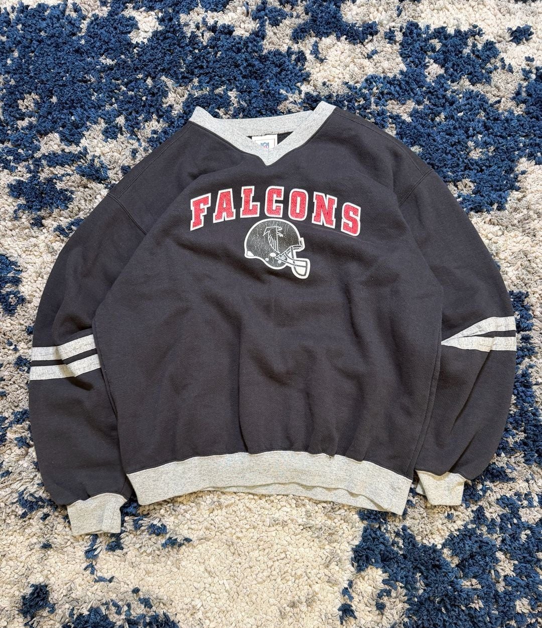 NFL Atlanta Falcons Sweatshirt Size Medium Black Vintage Crewneck 2