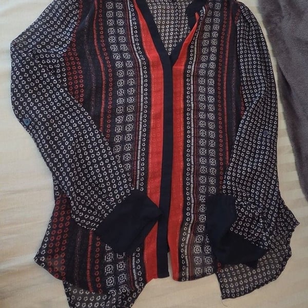 Sanctuary Clothing Blouse Size XS Multi Scarf Print V-Neck Long Sleeve