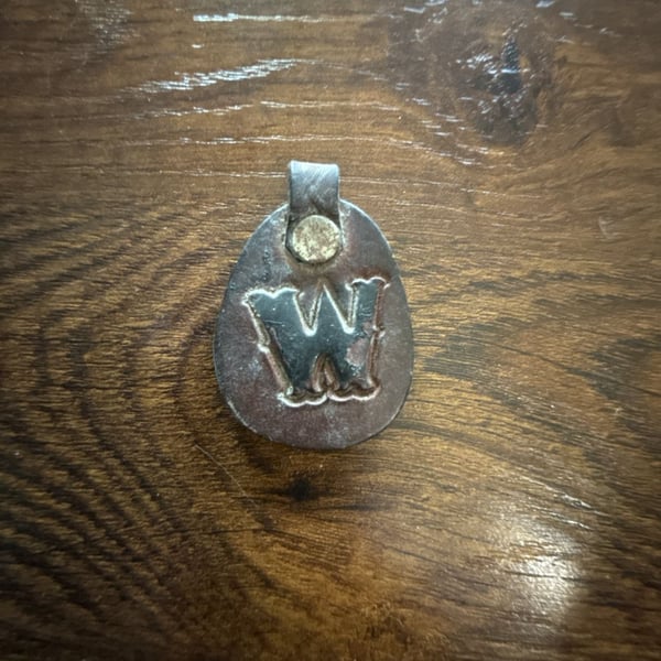 Vintage Leather Honduras Es Un Gran Pais Letter W Keychain FOB Pendant