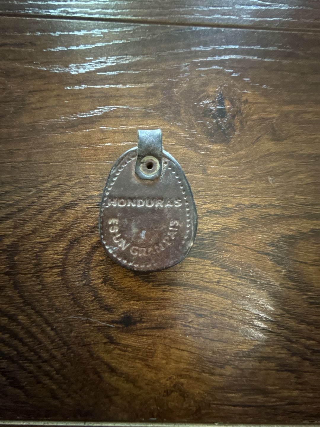 Vintage Leather Honduras Es Un Gran Pais Letter W Keychain FOB Pendant 2
