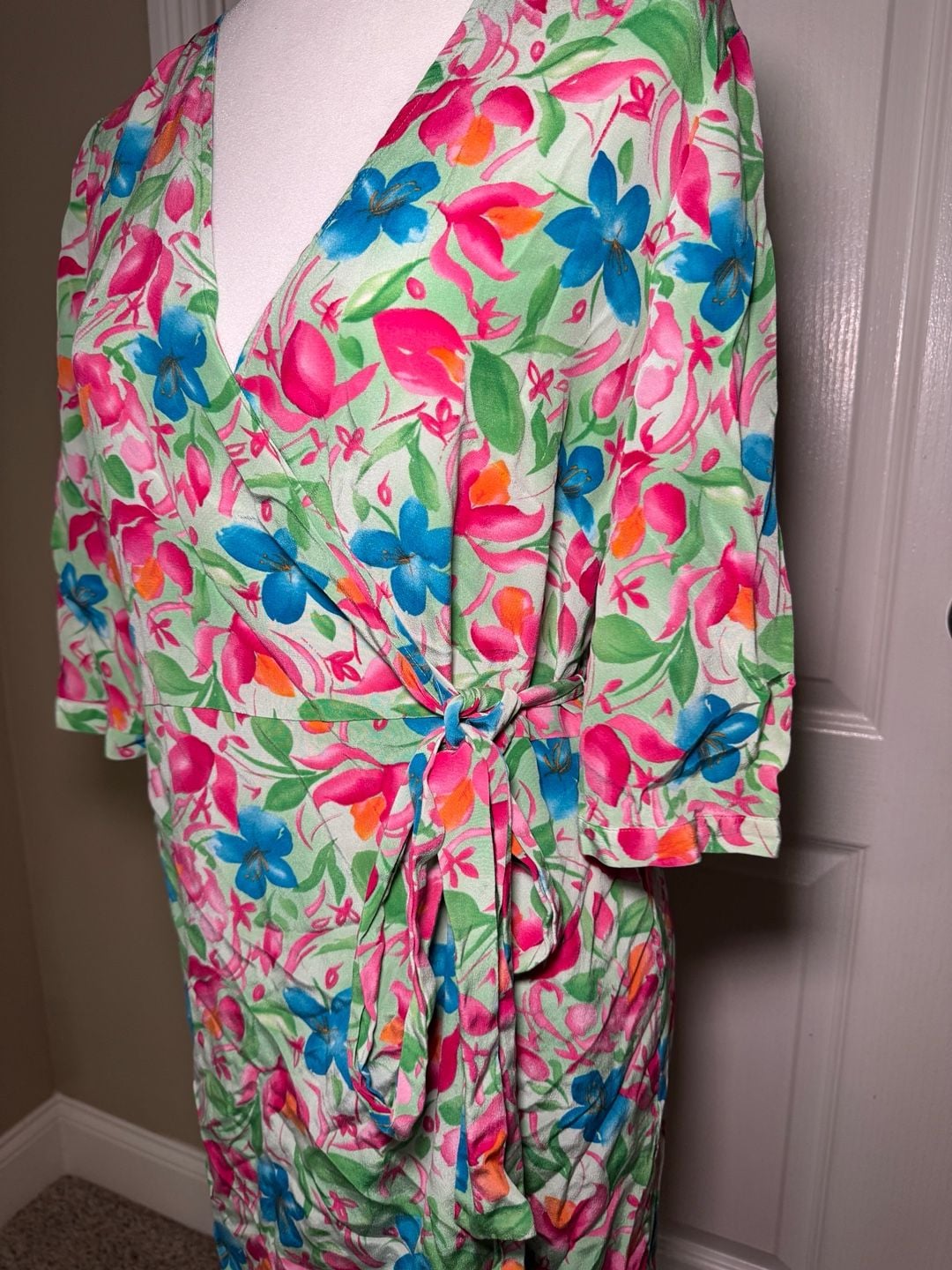 Diane von Furstenberg Silk Assets Floral Wrap Dress S 100% Silk 7