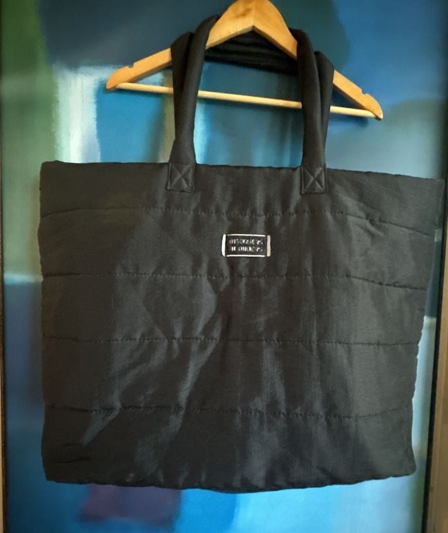 Ill.Edit Matte Quilted Tote Bag Black 2