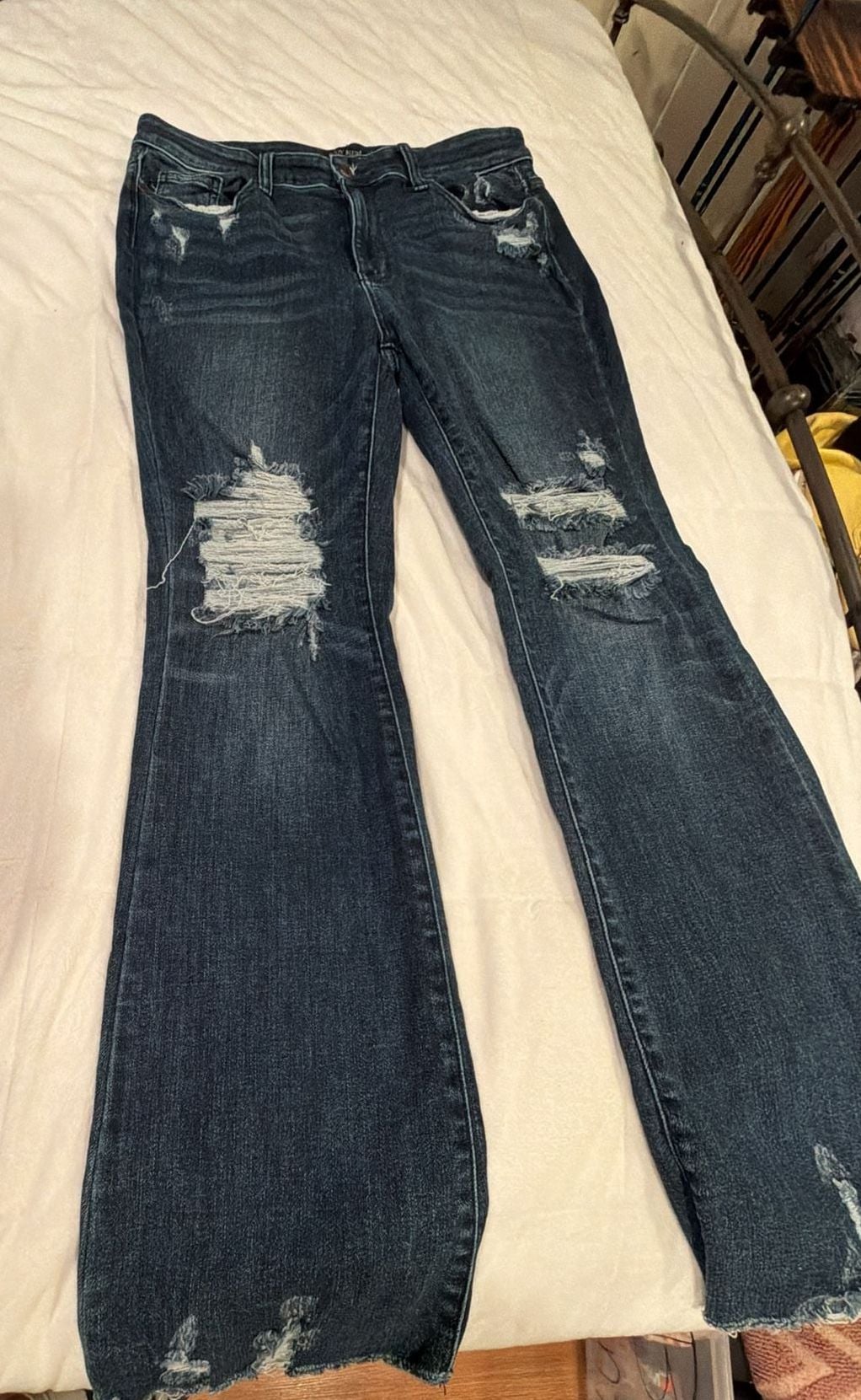 Judy Blue Slim Bootcut Jeans Size 15/32 Distressed Denim 4