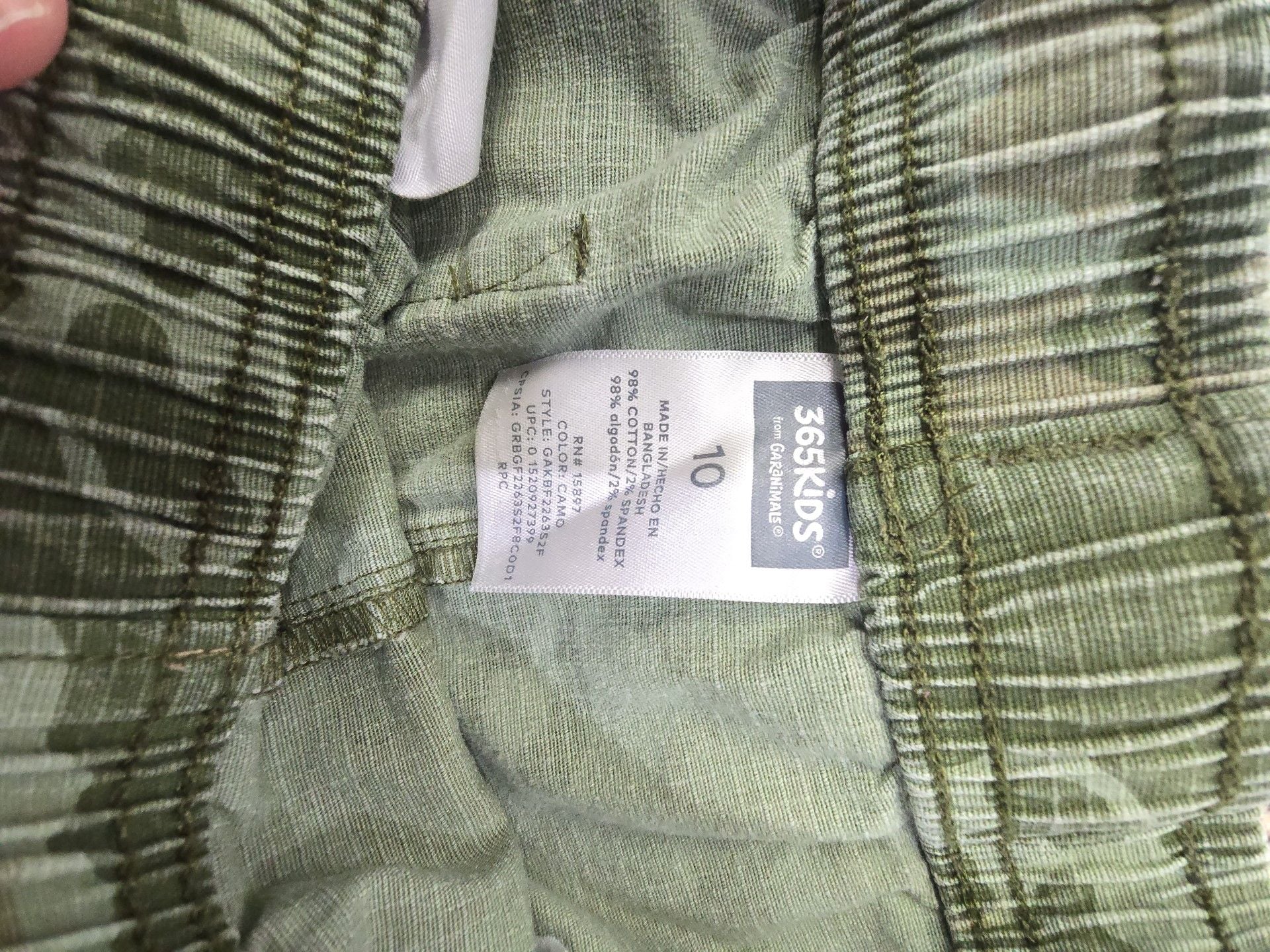 365 Kids from Garanimals Cargo Shorts Size 10 Camo Green 4