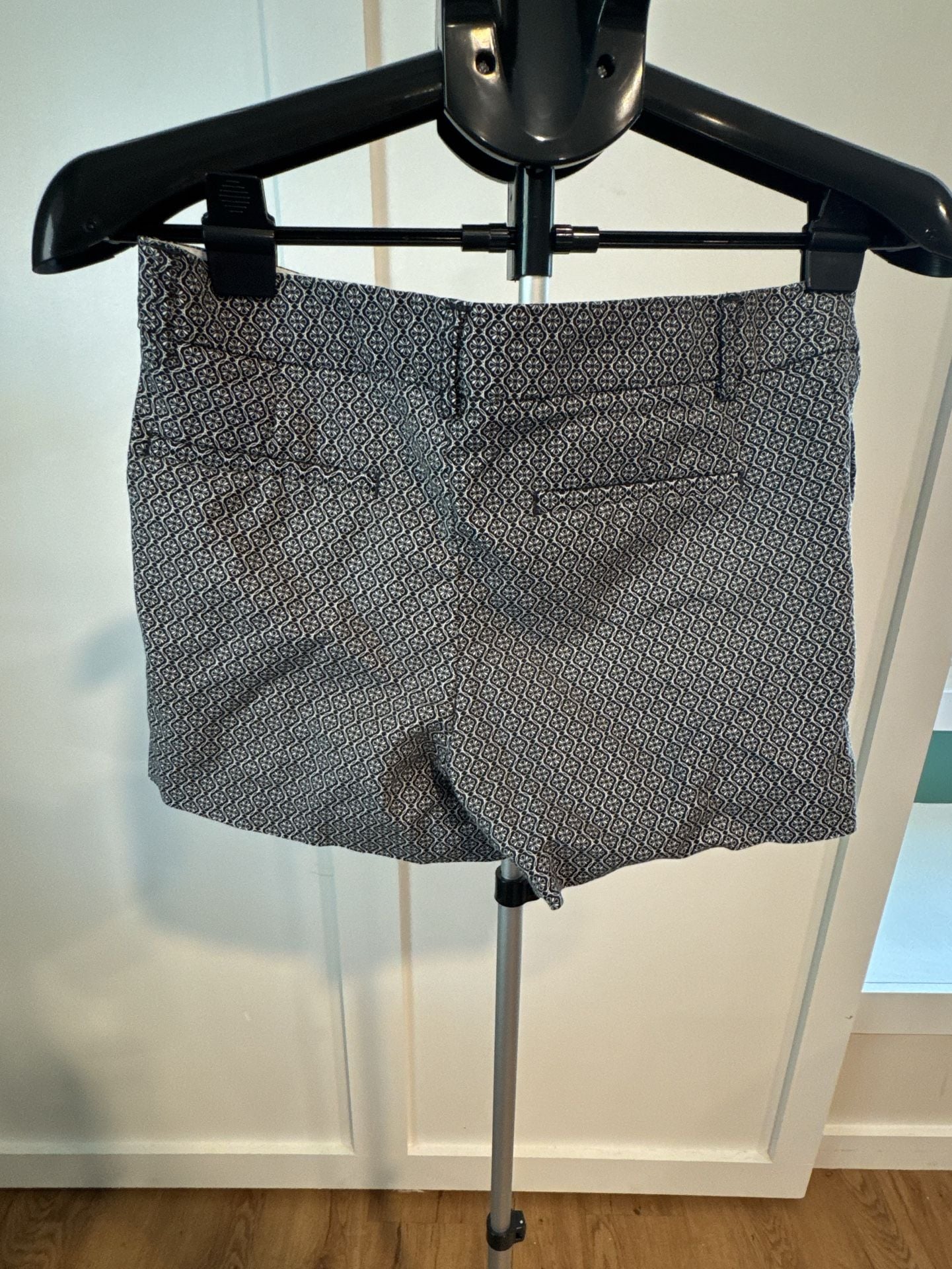 Dalia Collection Shorts Size 6 Black White Geometric Print Cotton Spandex 3