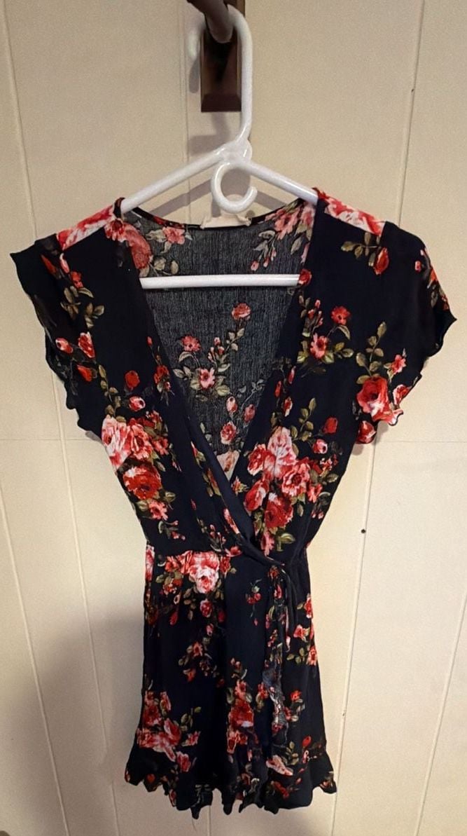 Altard State Callalily B22 Dress Size S Floral Wrap Short Sleeve 2