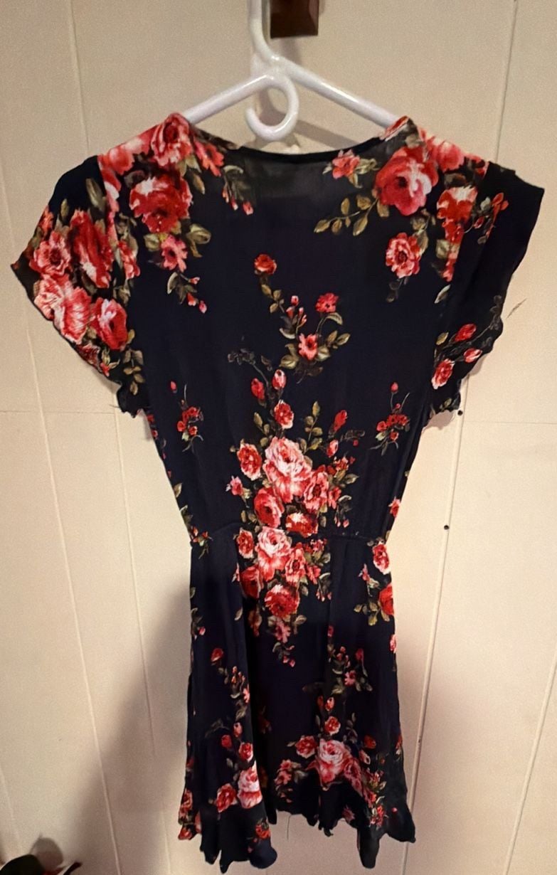 Altard State Callalily B22 Dress Size S Floral Wrap Short Sleeve 4