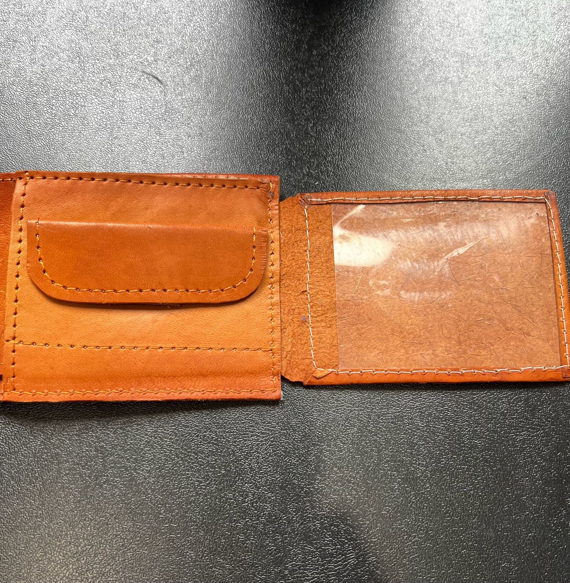 Cuba Brown Leather Bifold Wallet Souvenir ID Card Holder 4