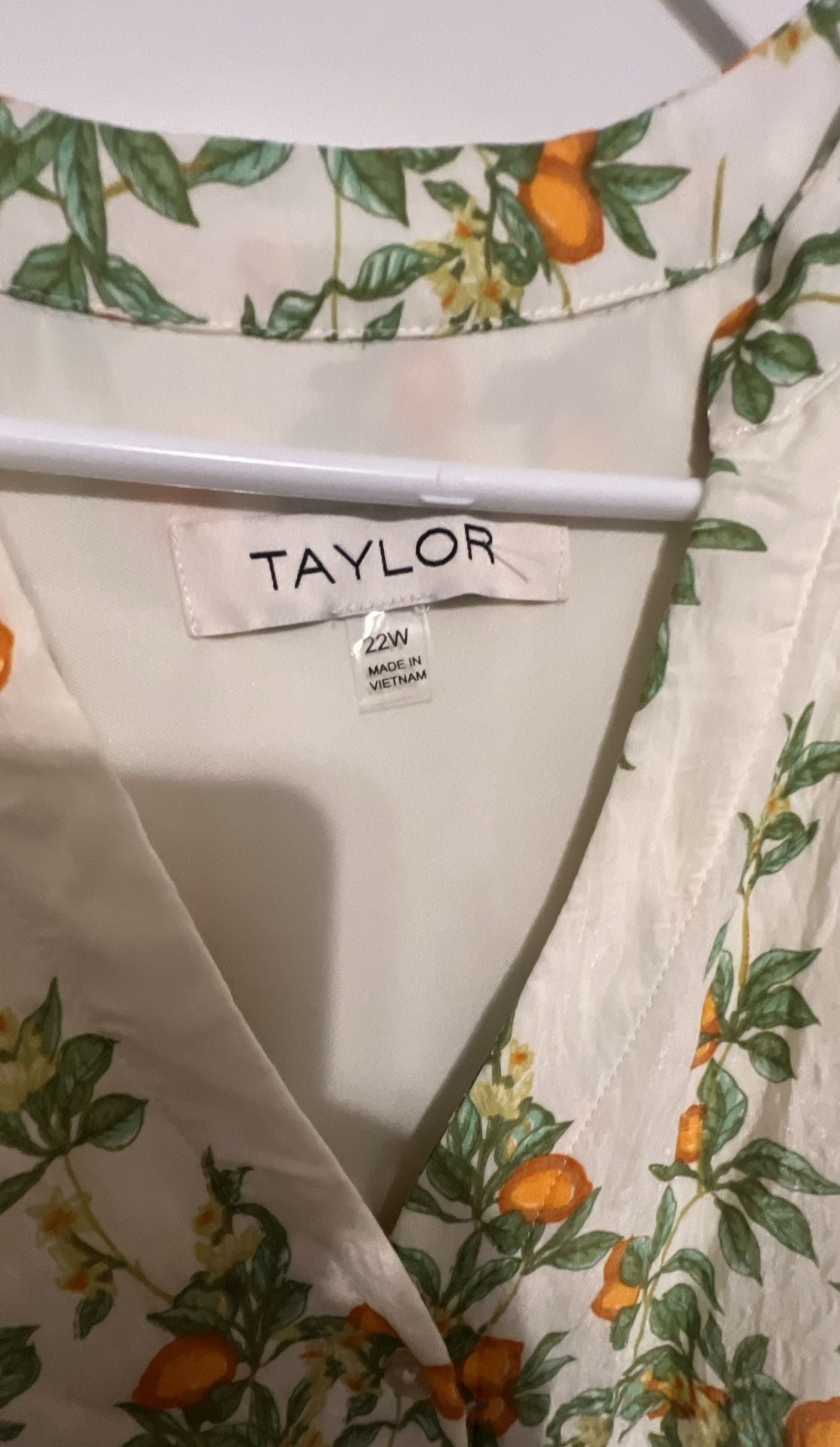 Taylor Maxi Dress Size 22W Ivory Sunset Orange Citrus Print Puff Sleeve 3