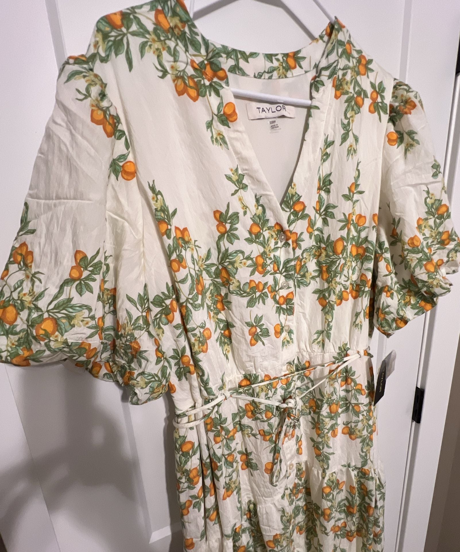 Taylor Maxi Dress Size 22W Ivory Sunset Orange Citrus Print Puff Sleeve 5