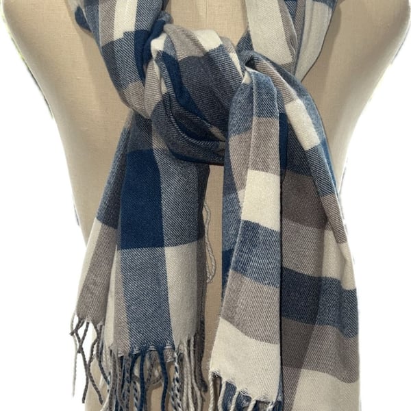 Steve Madden Plaid Scarf Blue Gray Ivory Fringe Wrap Shawl NWOT