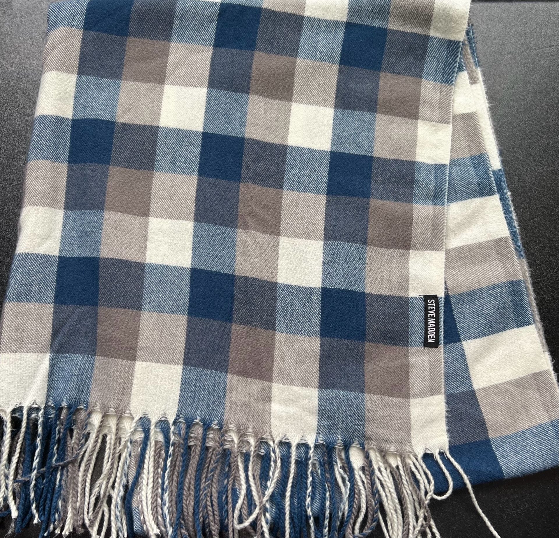 Steve Madden Plaid Scarf Blue Gray Ivory Fringe Wrap Shawl NWOT 3