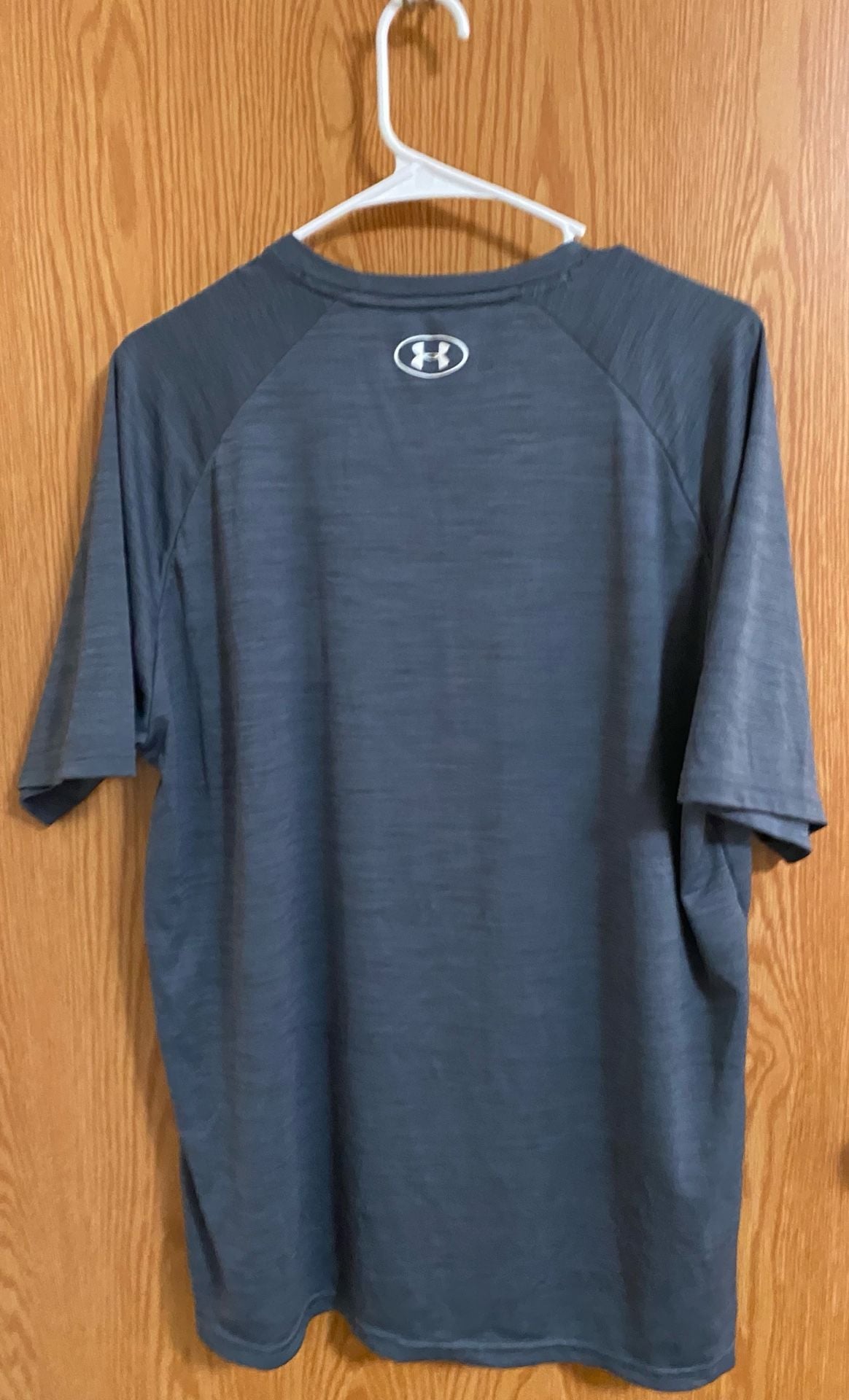 Under Armour Velocity T-Shirt Size XL Gray Short Sleeve HeatGear 5