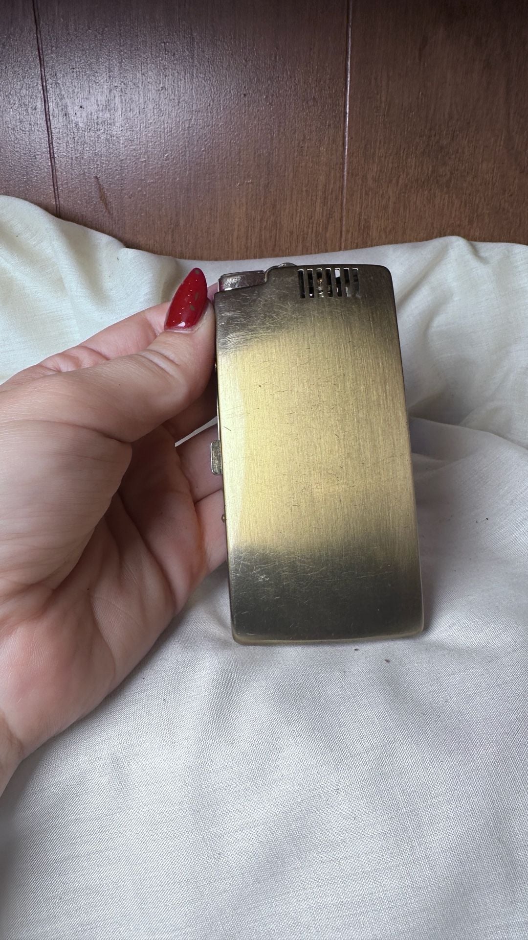 Ronson Vintage Gold Tone Cigarette Case Lighter with Leaf Design 2