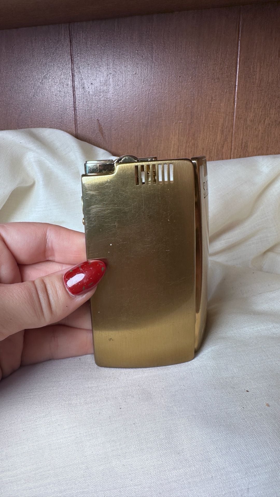 Ronson Vintage Gold Tone Cigarette Case Lighter with Leaf Design 7