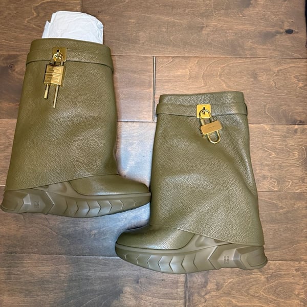 Givenchy Shark Lock Leather Boots Green