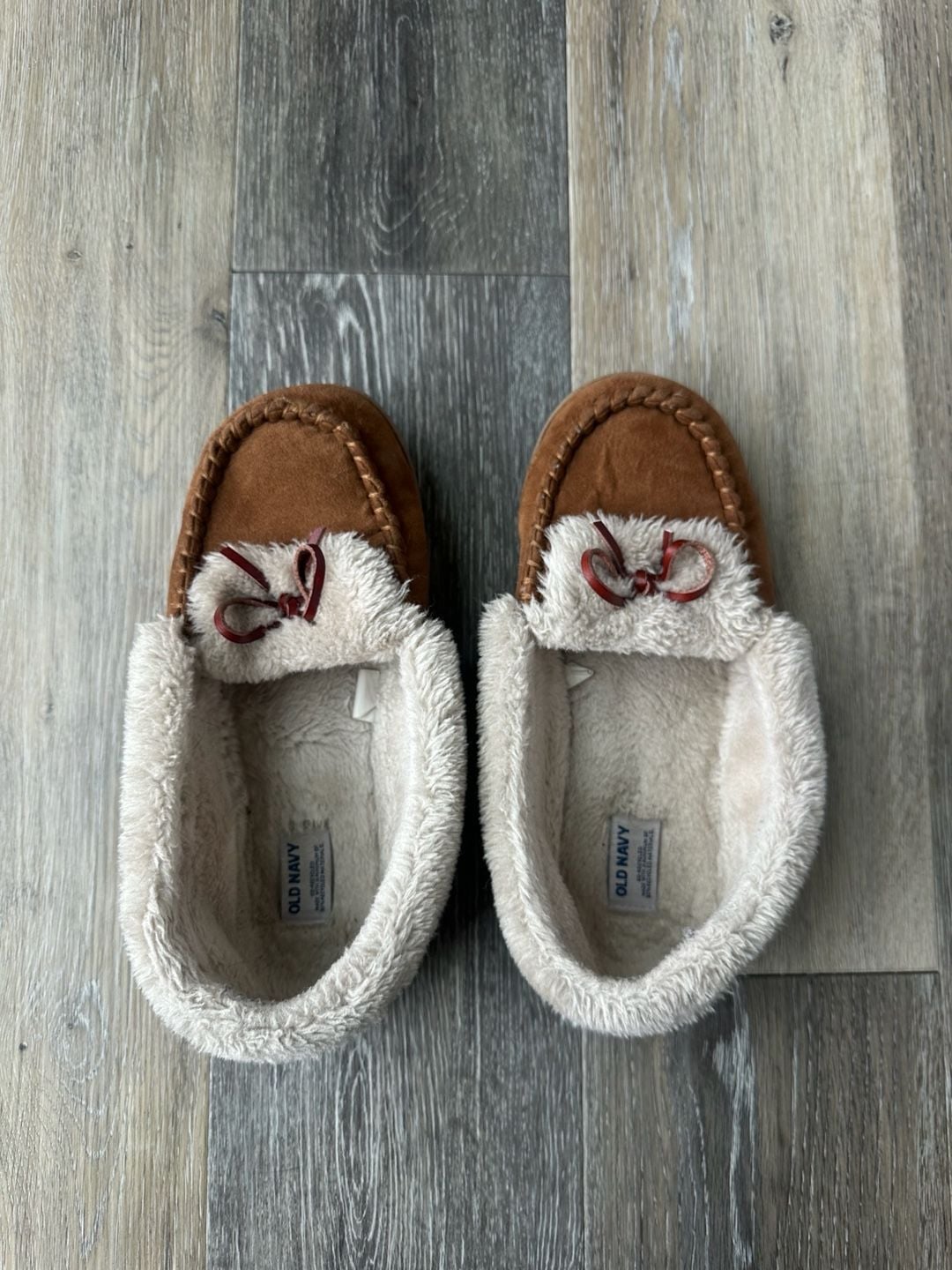 Old Navy Tan Faux Suede Sherpa Lined Moccasin Slippers Size 8 3