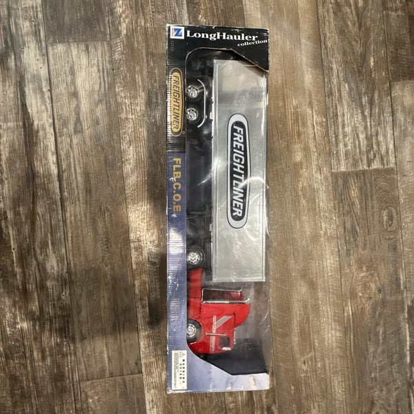 NewRay Freightliner FLB C.O.E. Diecast