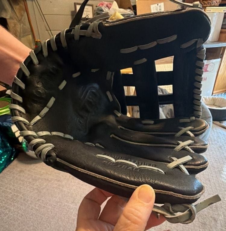 Wilson Elite A2449 Softball Glove Size 13 Black Genuine Leather 4