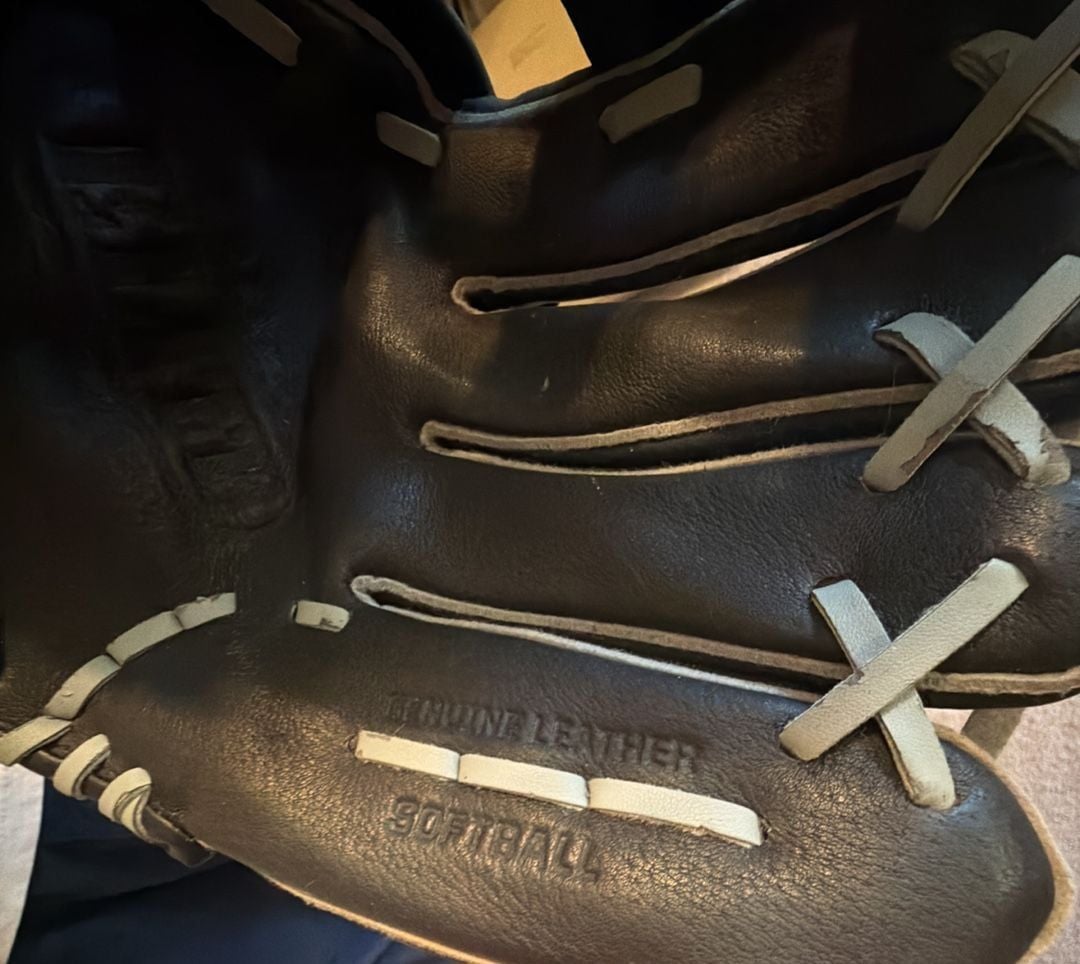 Wilson Elite A2449 Softball Glove Size 13 Black Genuine Leather 3