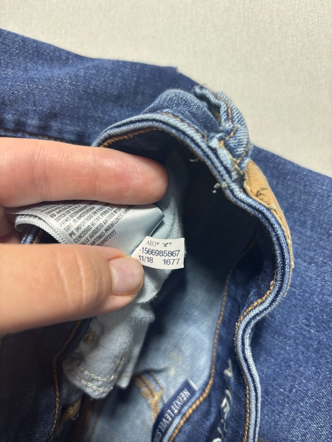 American Eagle Outfitters Next Level Stretch Dark Wash Ripped Skinny Jeans Size 10
