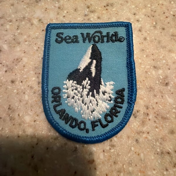 Sea World Orlando Florida Vintage Embroidered Souvenir Patch