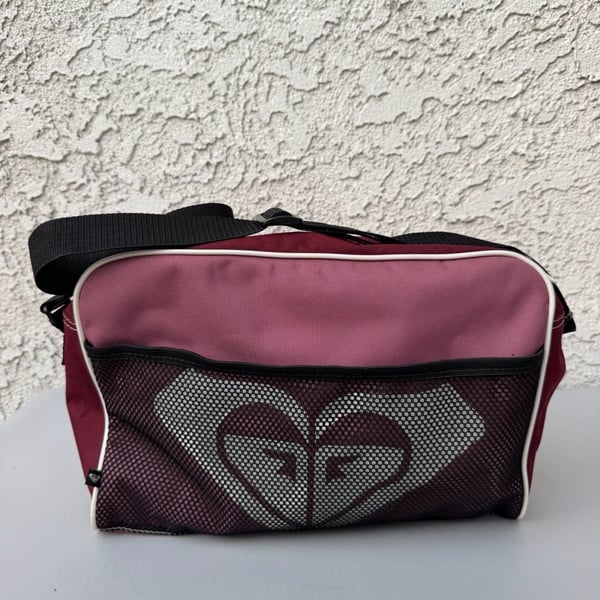 Vintage Y2K Roxy Quiksilver Pink Messenger Bag Logo Surf Skater Crossbody