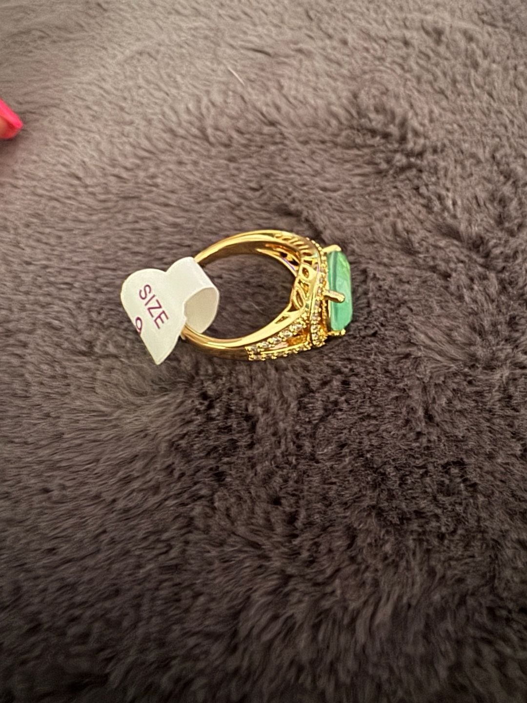Bomb Party Ring Size 9 Gold Green Stone Pear Halo 6