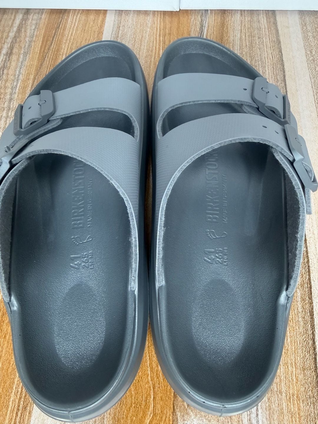 Birkenstock Mogami Terra Size 41 L10 M8 Whale Gray Sandals Retail Price $105 4
