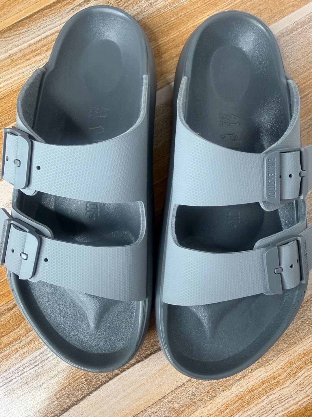 Birkenstock Mogami Terra Size 41 L10 M8 Whale Gray Sandals Retail Price $105 10