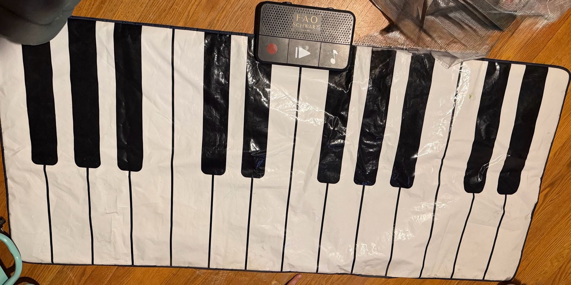 FAO Schwarz Giant Dance Mat Piano 2