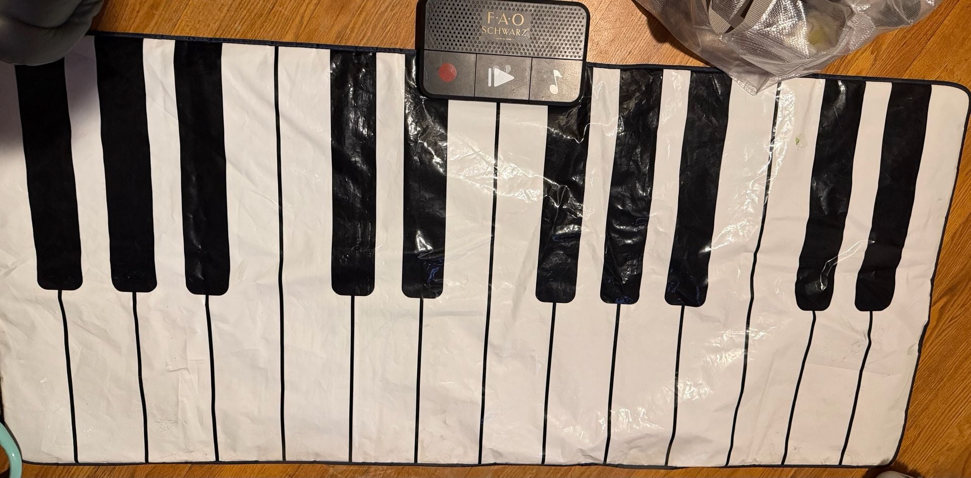 FAO Schwarz Giant Dance Mat Piano 3