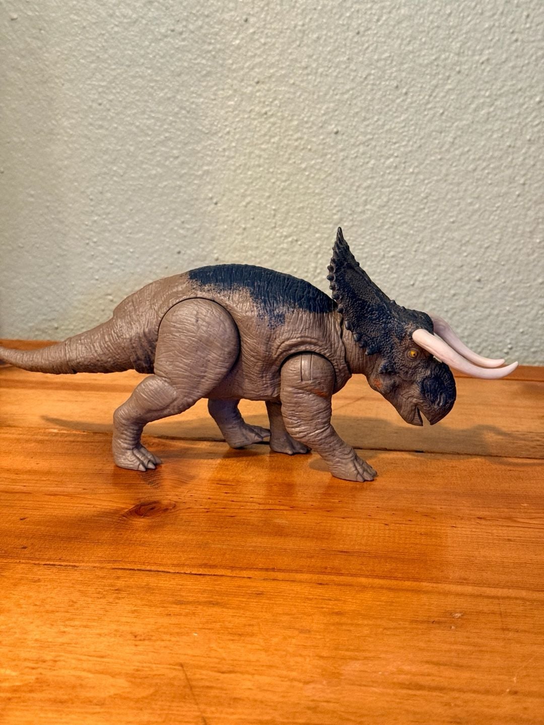 Mattel Jurassic World Nasutoceratops Dinosaur Action Figure 3