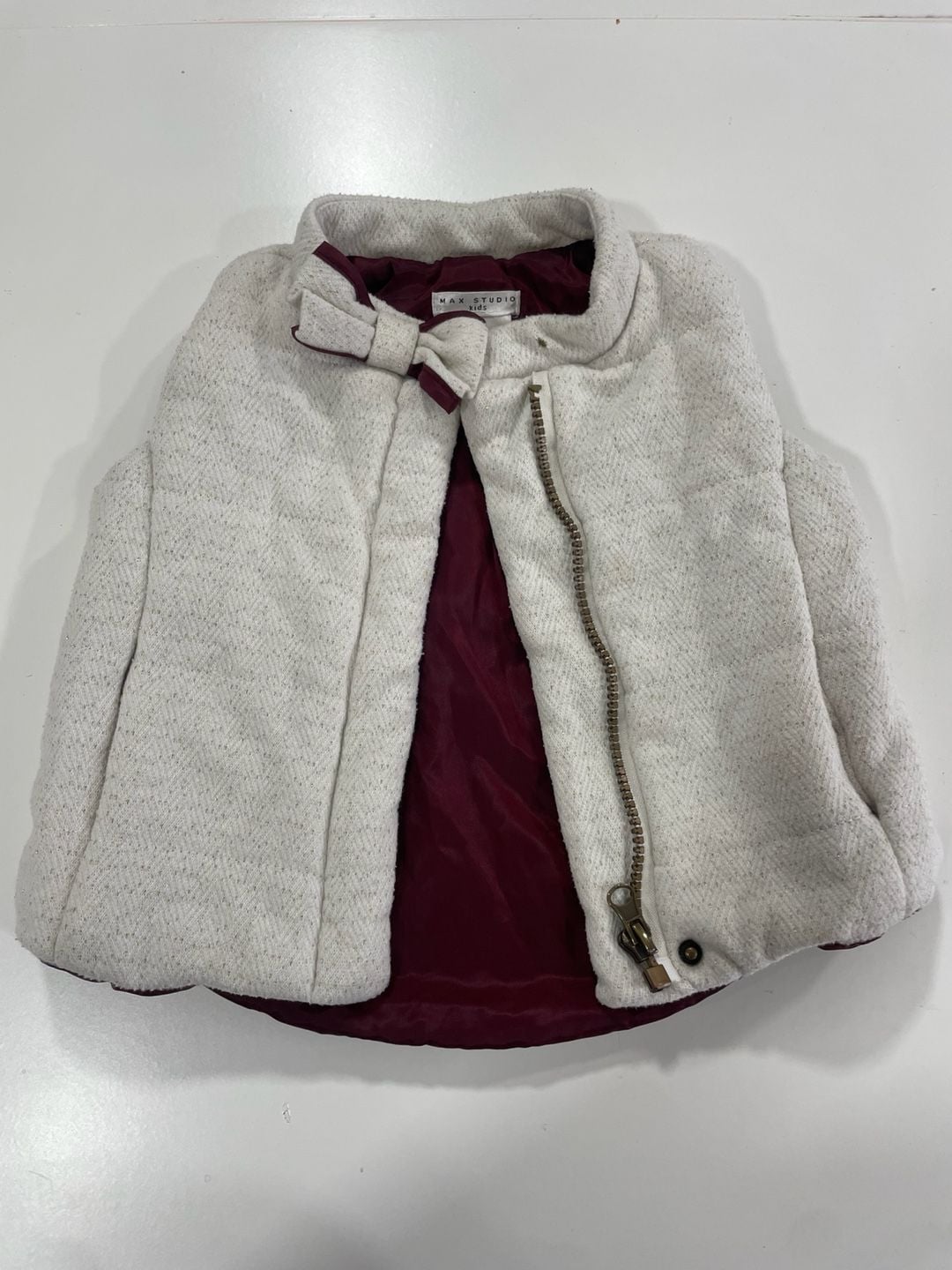 Max Studio Kids Puffer Vest Size 12M Cream White Metallic Bow 1