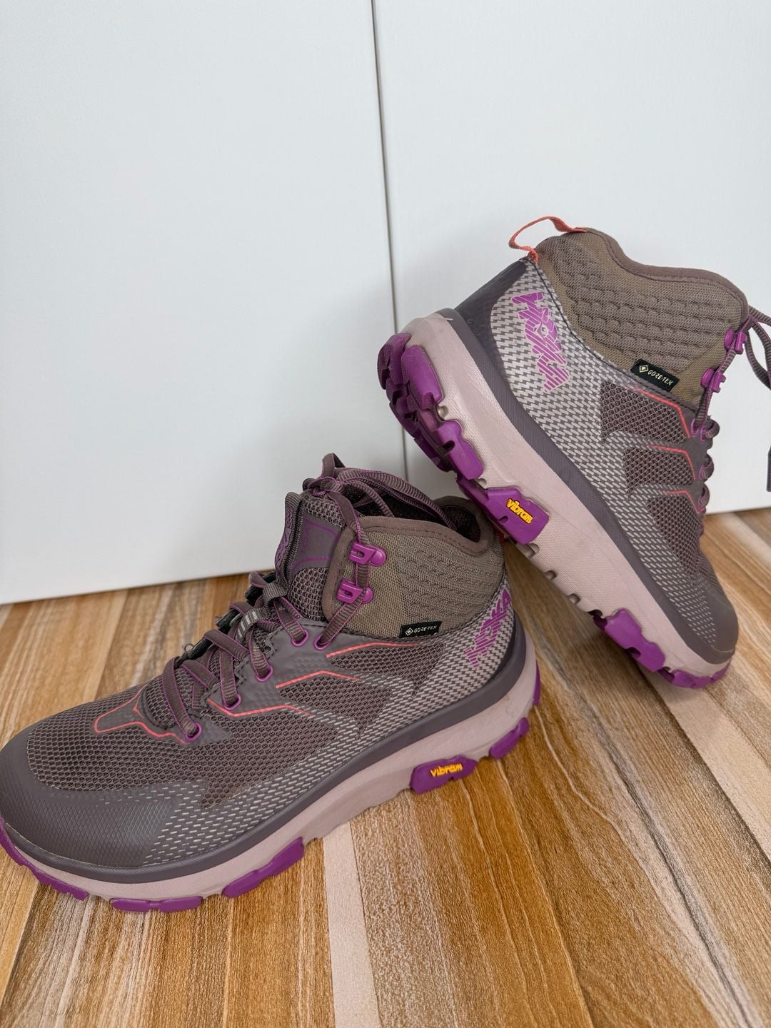 Hoka One One Toa GTX Size 7.5 Gray Purple Hiking Boots 5