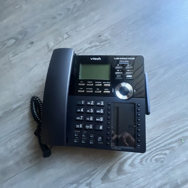 VTech AM18247 4-Line Business System Deskset
