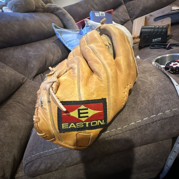 Easton EX1300 Baseball Glove 12 Inch Tan Leather