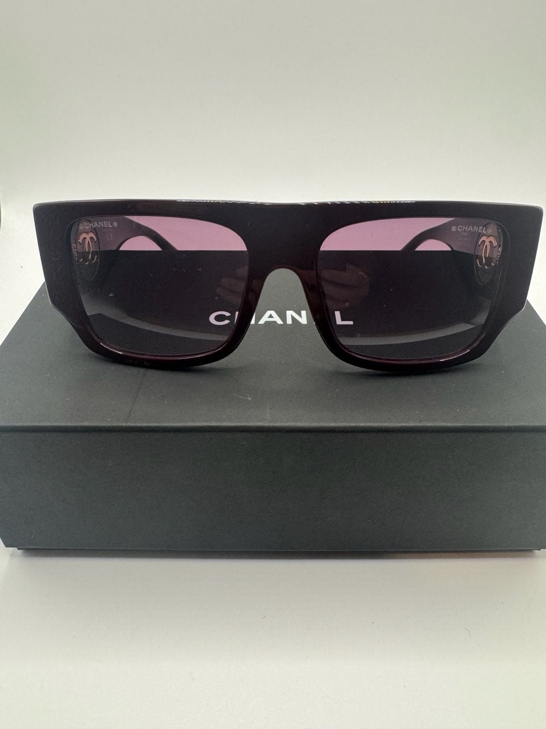 New Authentic Chanel Square Sunglasses 5549 Burgundy Gold CC 9