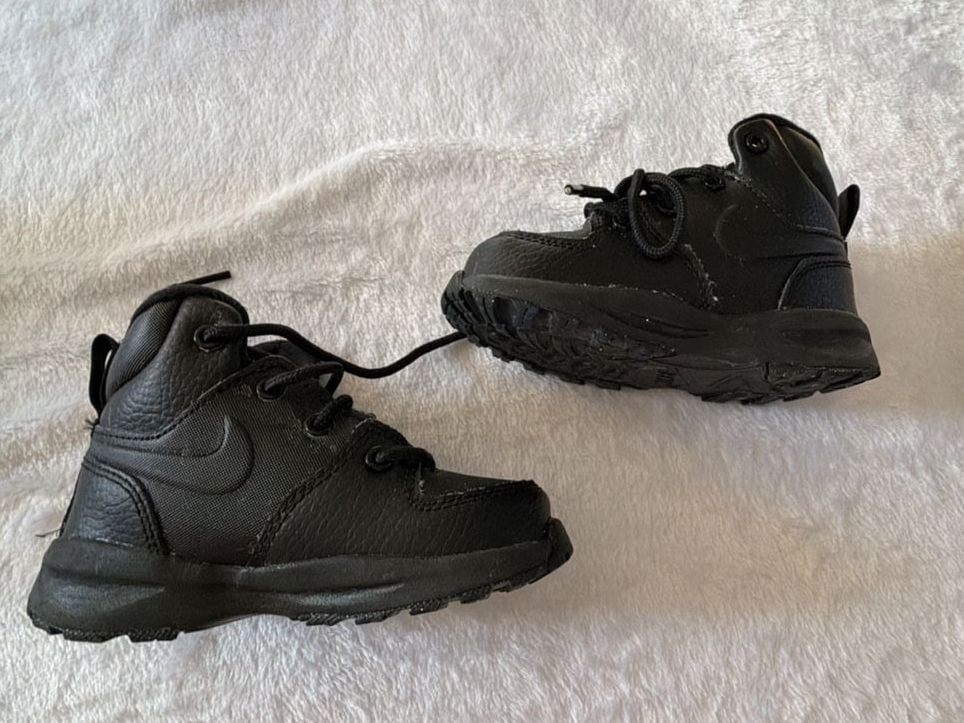 Nike Manoa Size 7C Black Leather Boots 2