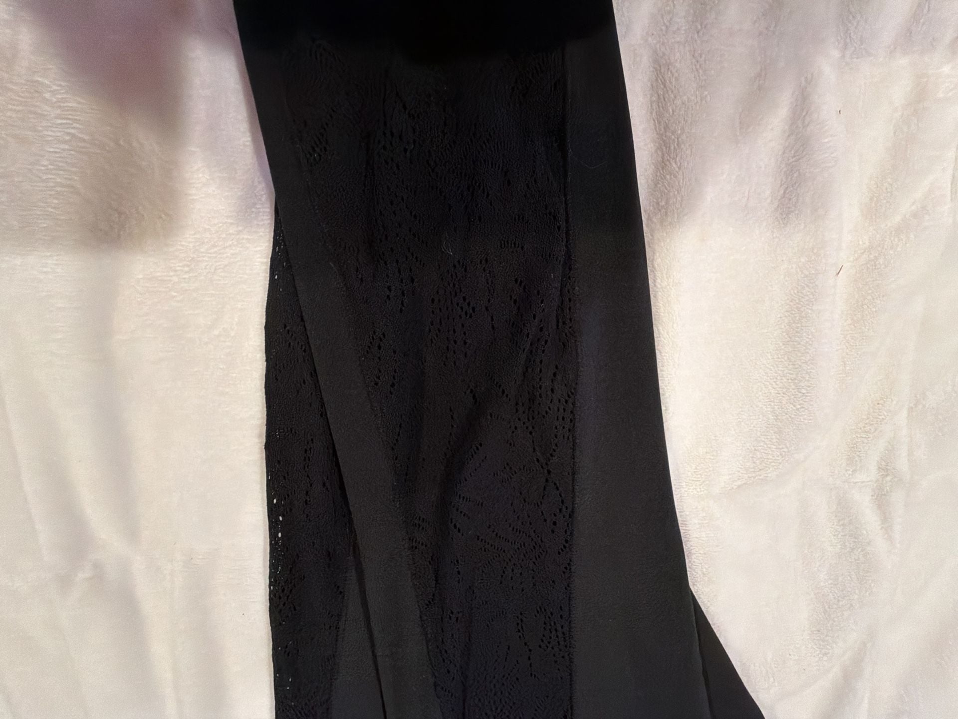 Halara 7/8 Leggings Size XL Black Lace Side Panels Activewear 7