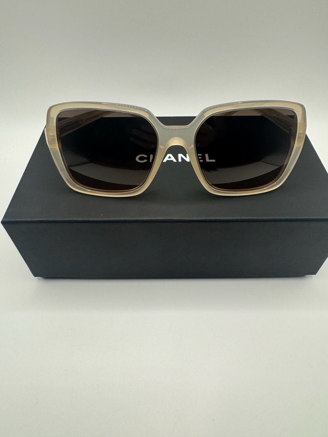 Authentic New Chanel Interlocking CC Logo Square Sunglasses 5505 Brown 11