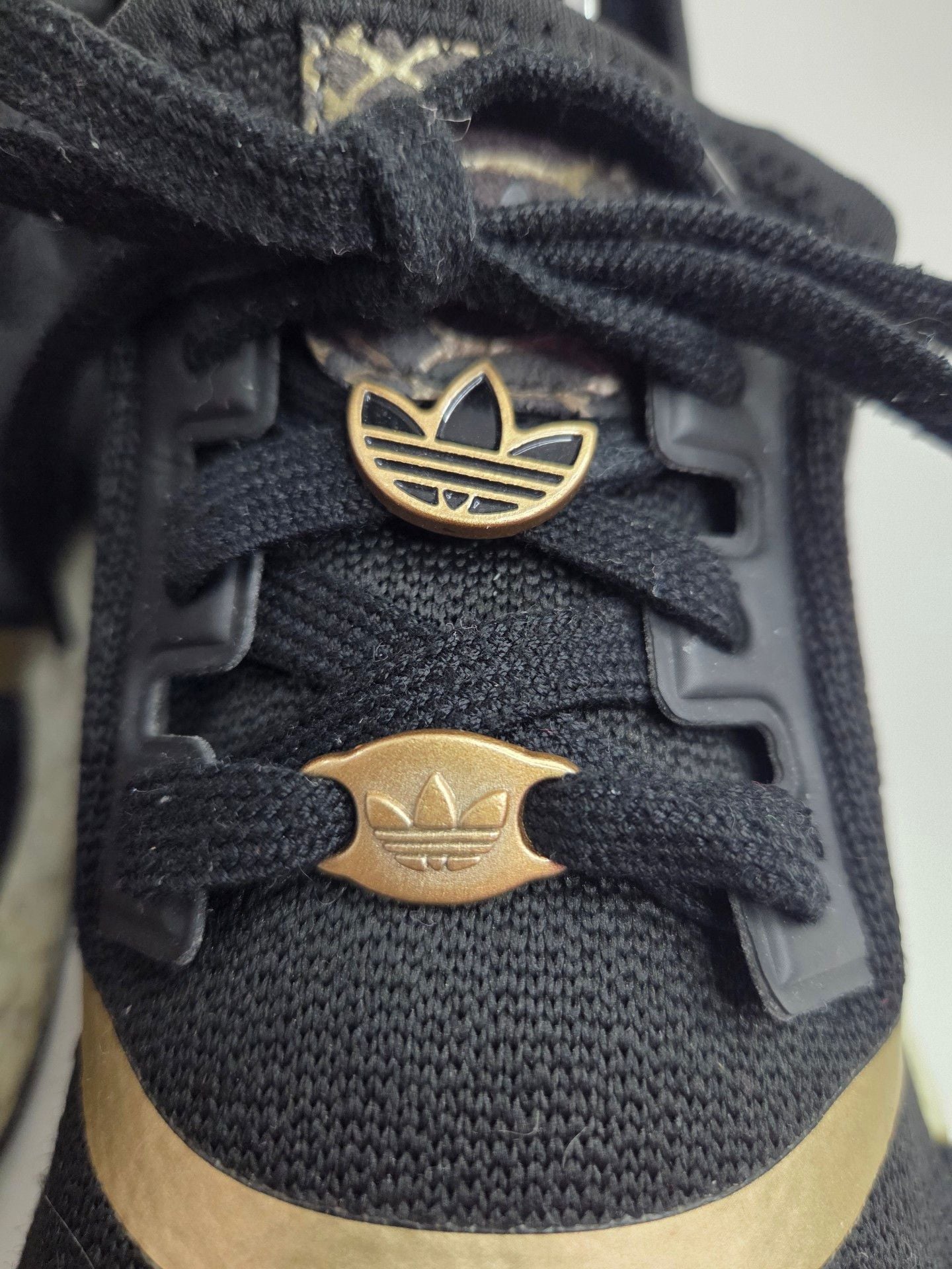 Adidas NMD_R1 Sneakers Black Rose Gold Snake Print 4