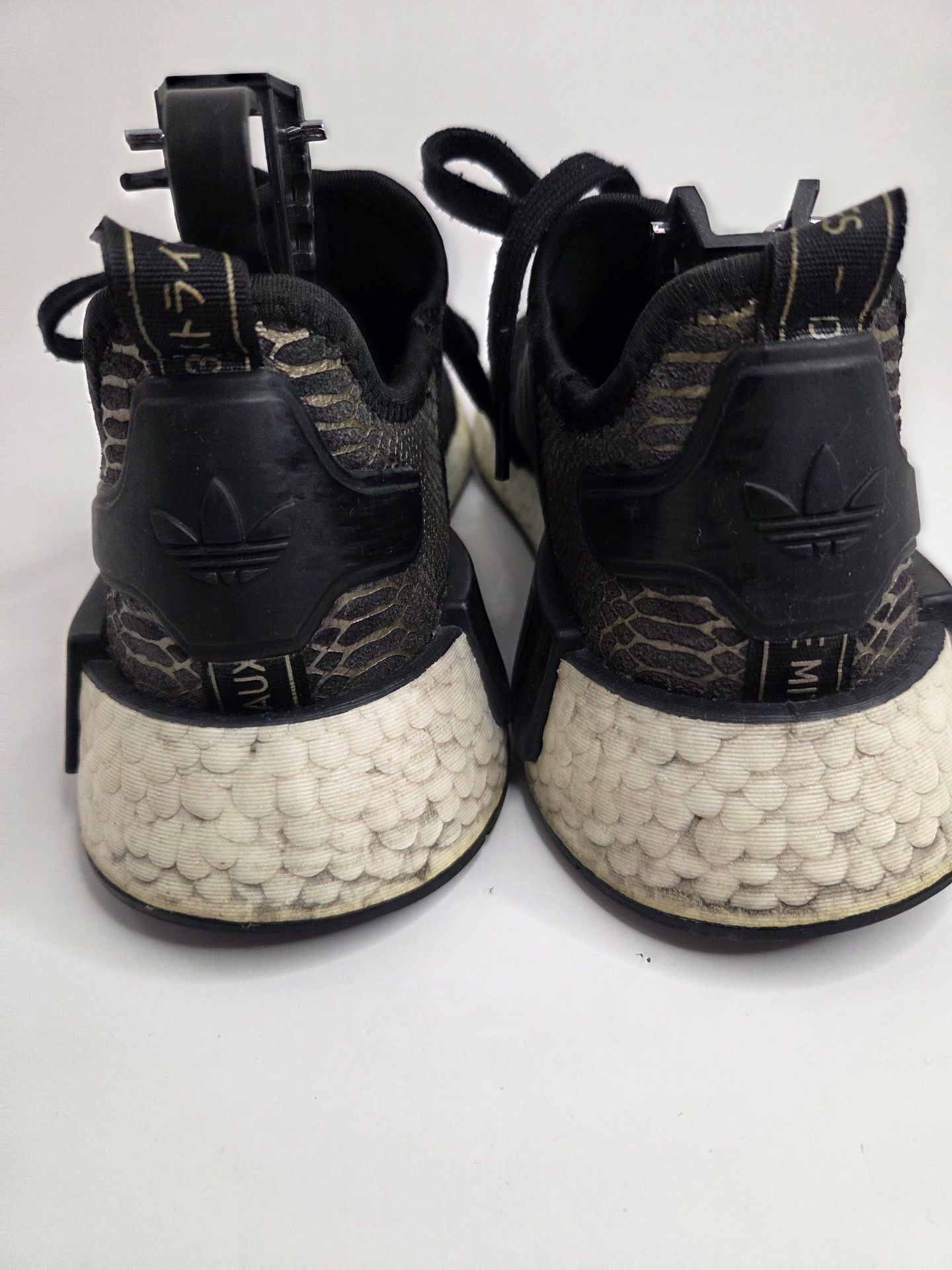 Adidas NMD_R1 Sneakers Black Rose Gold Snake Print 6