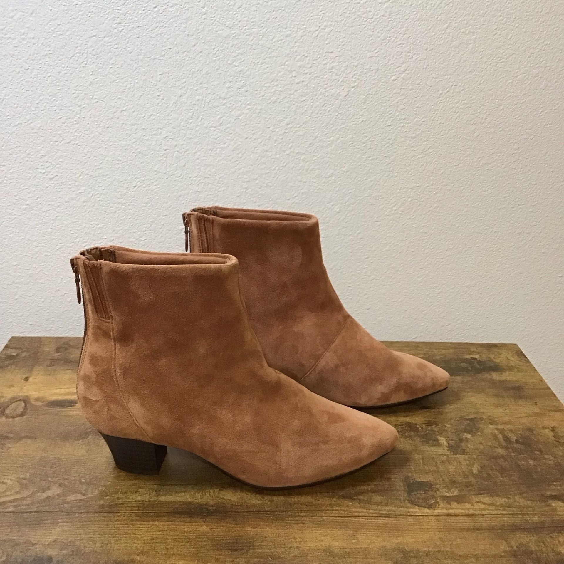 Clarks Teresa Suede Ankle Boots Tan Block Heel Women’s Size 8.5 7